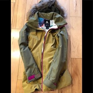 Women’s Burton Snow Jacket